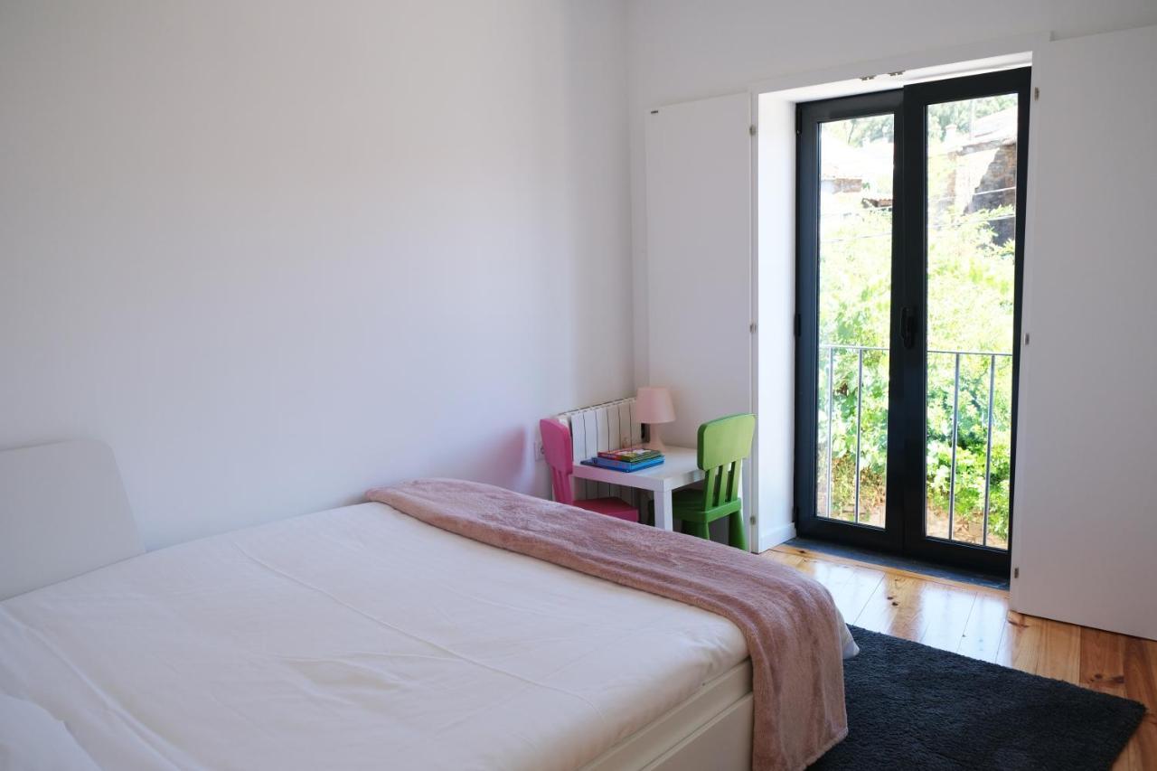 Casa Da Ribeira Guesthouse Cha de Alvares Eksteriør bilde