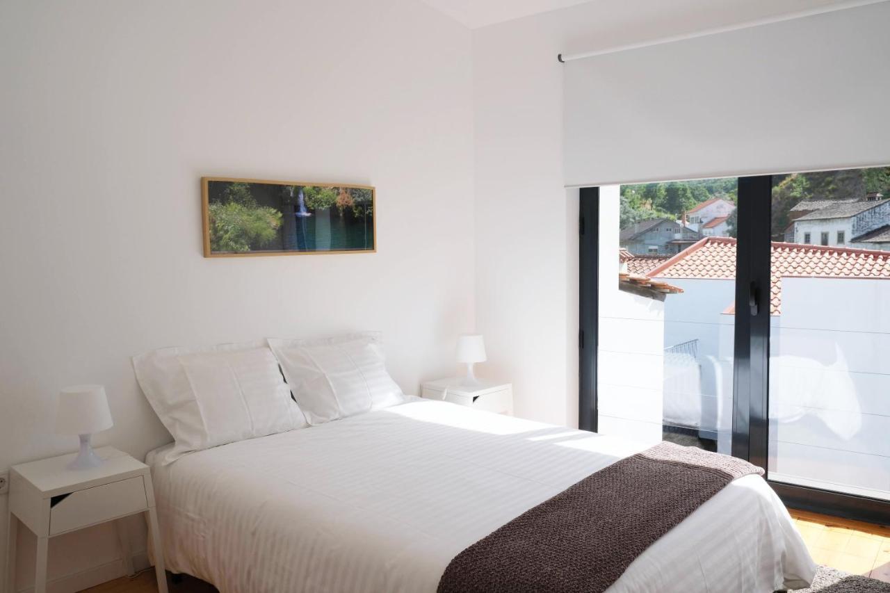 Casa Da Ribeira Guesthouse Cha de Alvares Eksteriør bilde